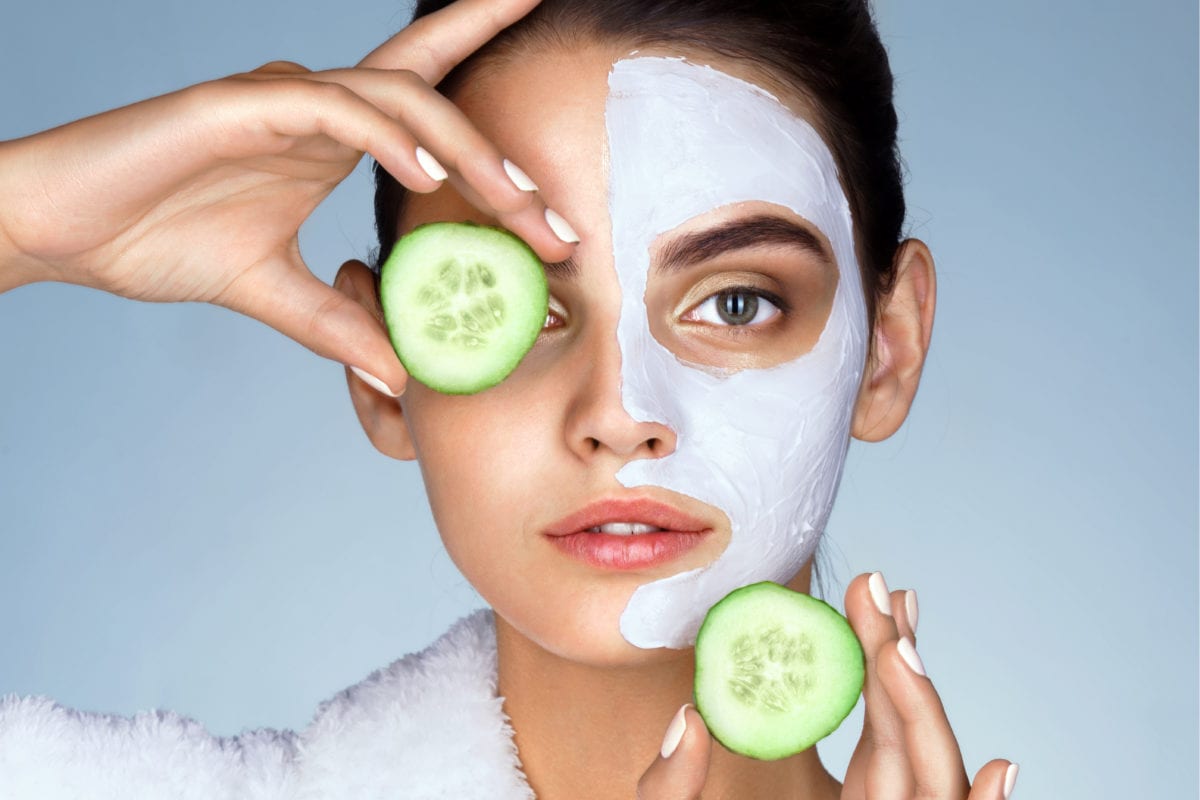 3-skincare-mistakes-that-may-be-giving-you-acne-iskincarereviews